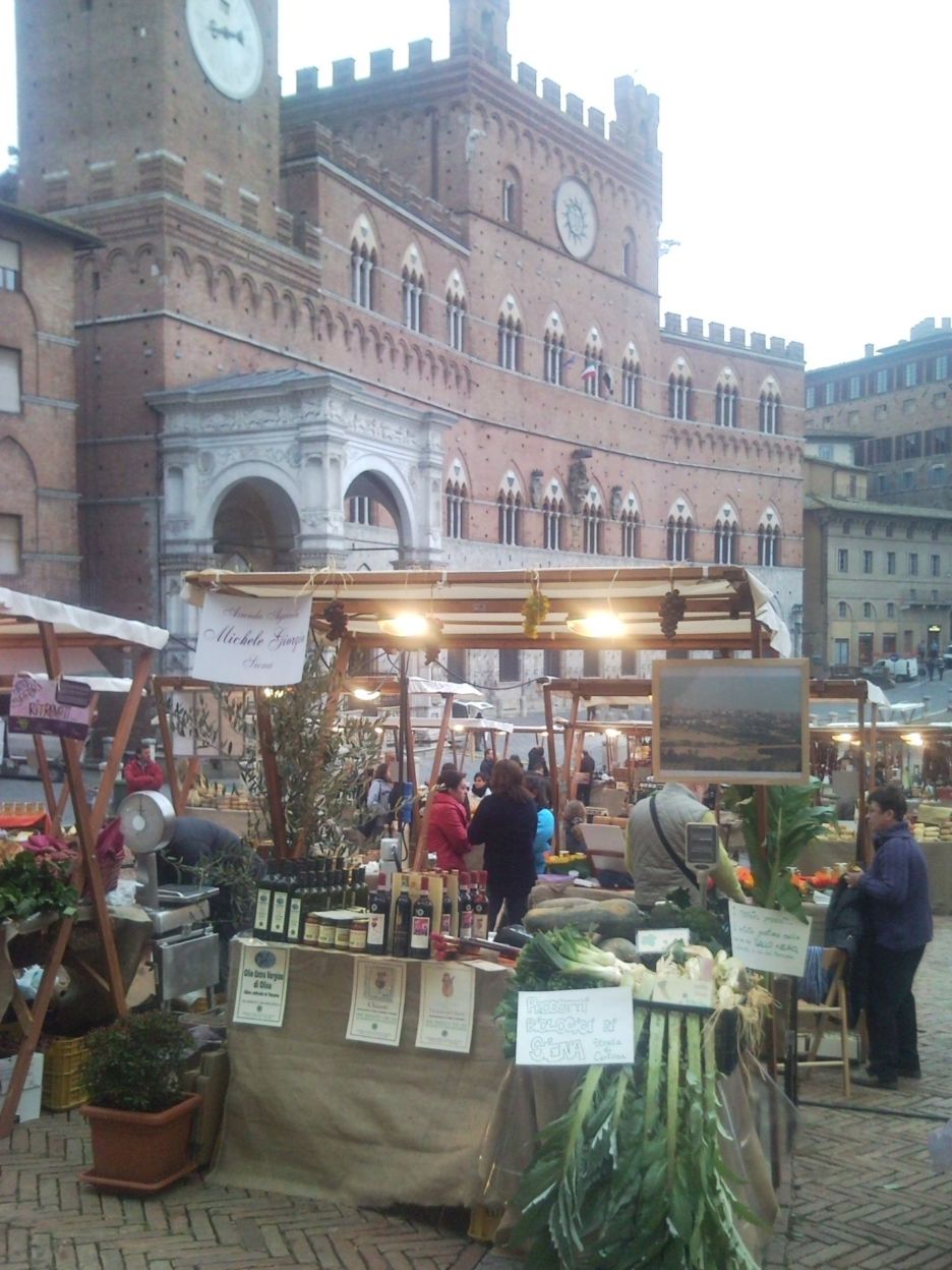 Piazza del Campo, mercato medievale